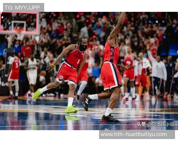 哈登幽默调侃鲍尔默球馆价值十亿成就球队主场优势