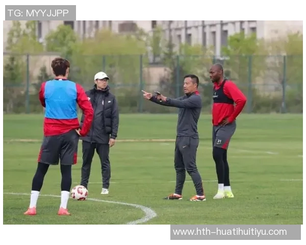 亚泰与阎峰签订11合同因无法承担苏亚雷斯薪资问题